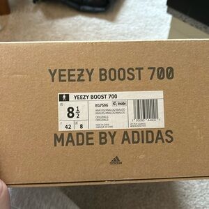 Yeezy Boost 700